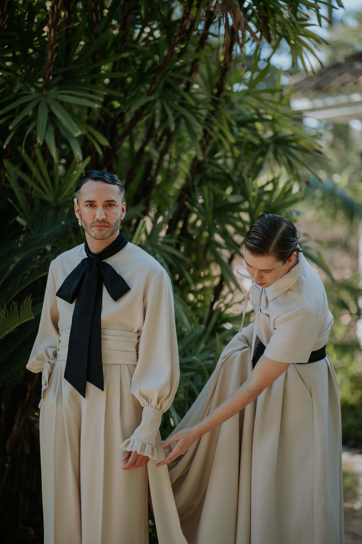 Traje de Novio con Cola por Paco Benavante